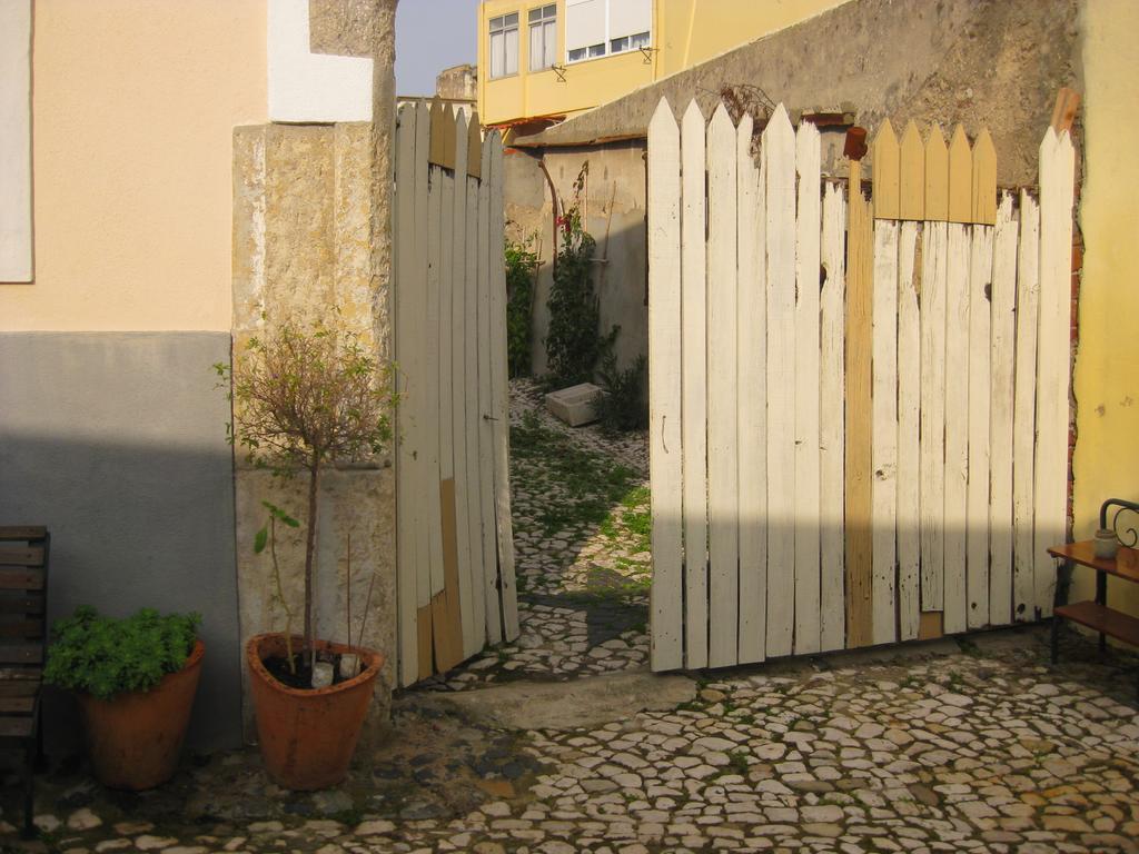 The Back Yard Nest Apartamento Lisboa Quarto foto